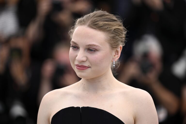 Kate Winslet’s Daughter Denies ‘Nepo Baby’ Allegations