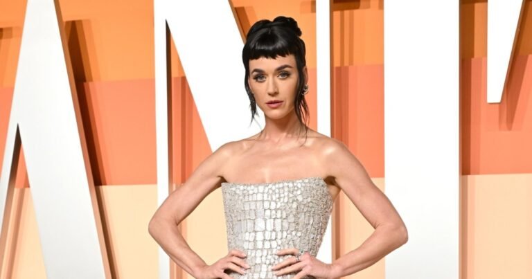 Katy Perry’s Bra Mishap at Las Vegas Show Goes Viral