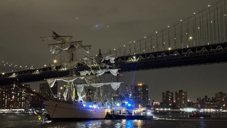 Navy Ship Crash At Brooklyn Bridge Kills Two, Injures Others