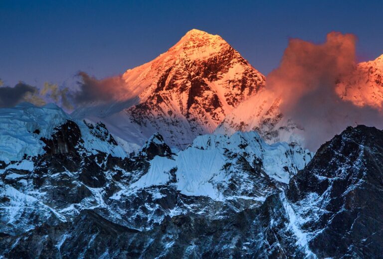 Did Inhaling Xenon Gas Really Help Mount Everest Climbers Reach the Summit in Record Time?