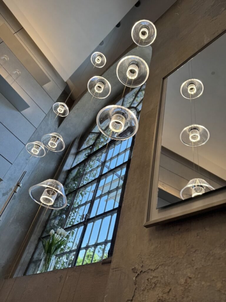Physics-Based Artful Light Capsules : aura collection 1