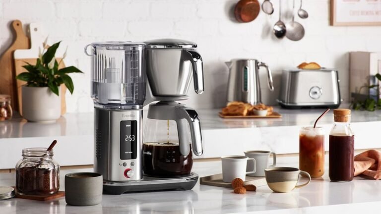 Elevated Drip Coffee Makers : Breville Luxe Brewer