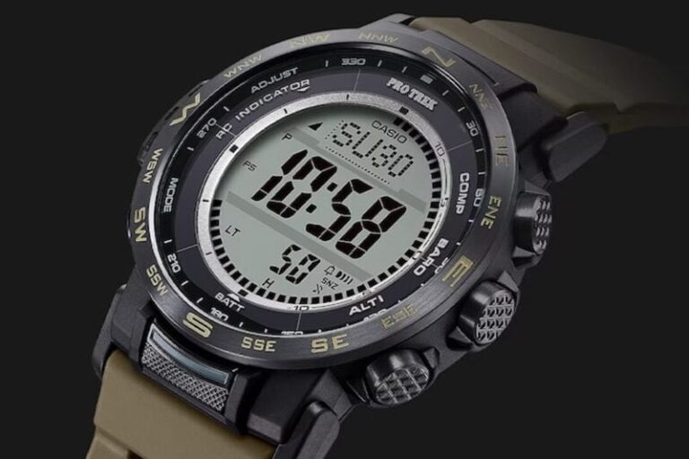 Phosphorescent LCD Digital Watches : Casio Pro Trek watches