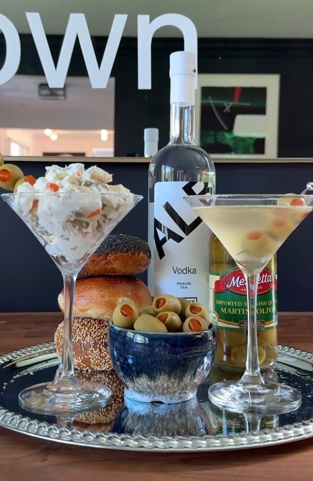 Dirty Martini Cream Cheeses : dirty martini schmear