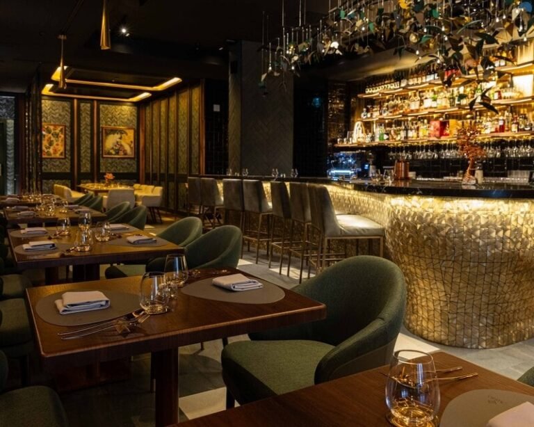 Immersive Fathers Day Dinners : Father’s Day Flight Night