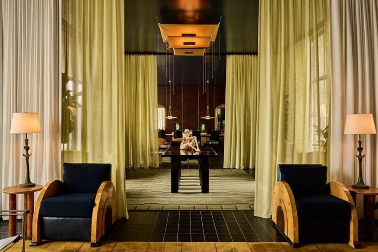 Urban Houston Hotel Designs : hotel saint augustine