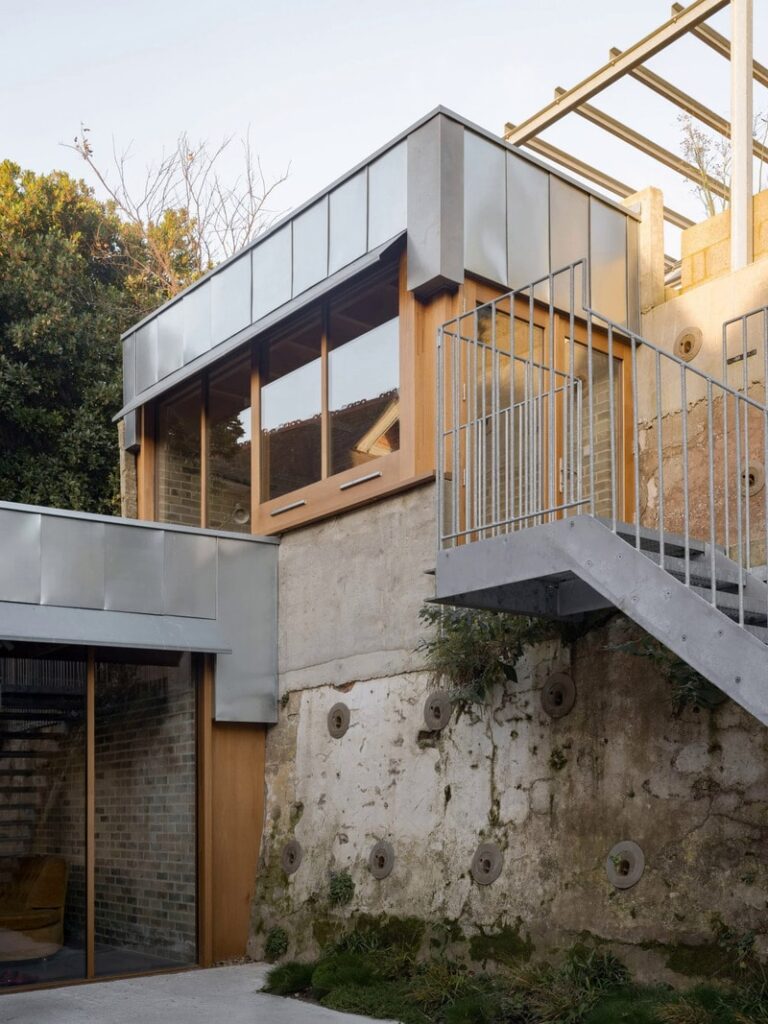 Restored Victorian Coastal Homes : house on a hill