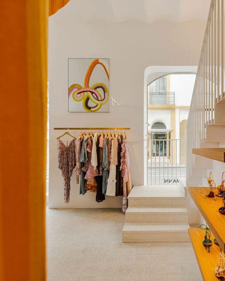 Ultra-Modern Fashion Boutiques : Ibiza Boutique