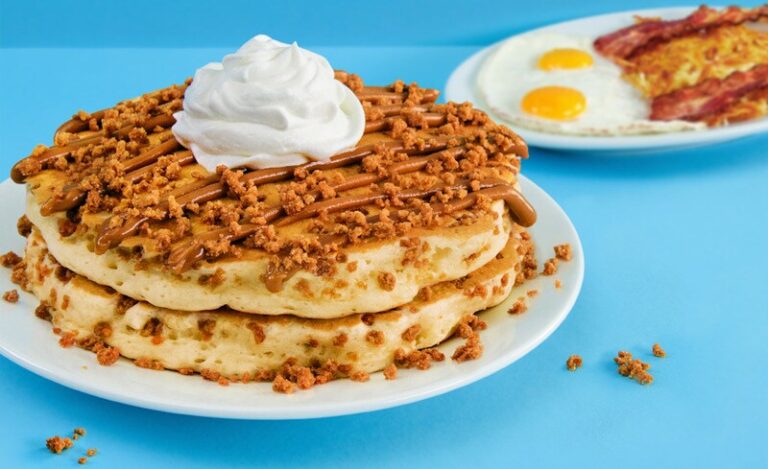 Crispy Cookie Butter Pancakes : IHOP Cookie Butter pancakes