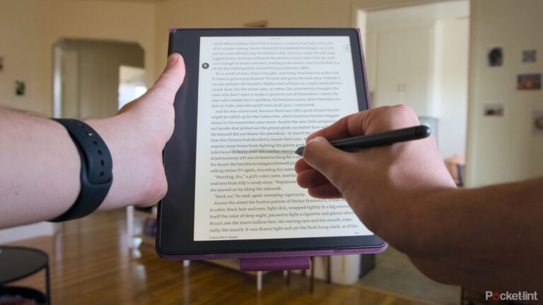 The Kindle Scribe is great for taking notes, but it needs to be more portable