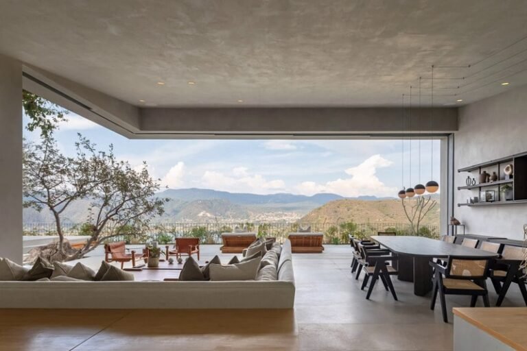 Nature-Inspired Hilltop Residences : las rocas