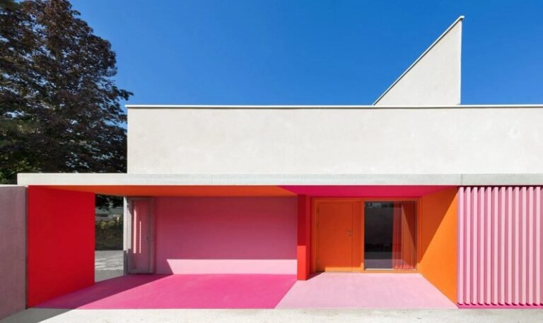 Vibrantly Designed Nursery Centers : Multi-childcare Crèche