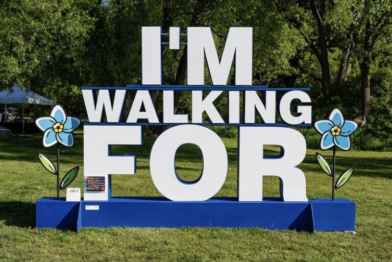 Community-Driven Alzheimer’s Fundraisers : Walk for Alzheimer’s