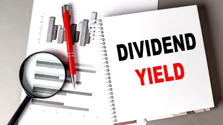 3 top dividend stocks to consider for passive income now