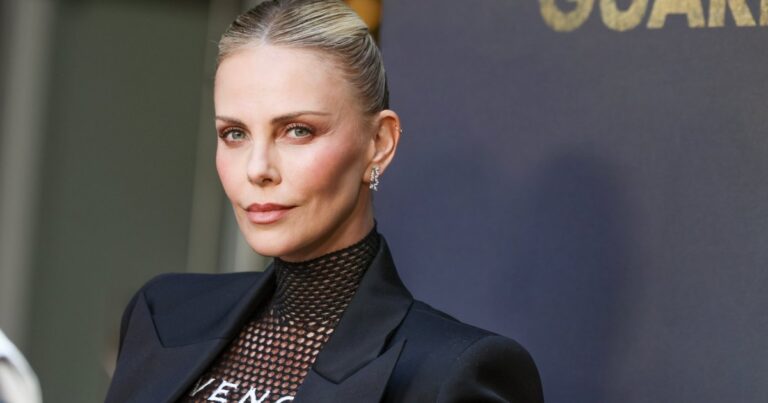 This $66 Bag Looks Like Charlize Theron’s Bottega Tote
