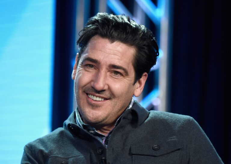Jonathan Knight Says ‘Farmhouse Fixer’ Has Been Canceled Amid Ongoing HGTV Bloodbath