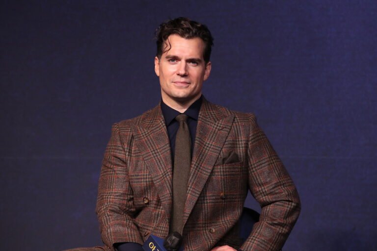 Amidst ‘Superman’ Buildup, Fans Continue Trolling Henry Cavill and His Acting