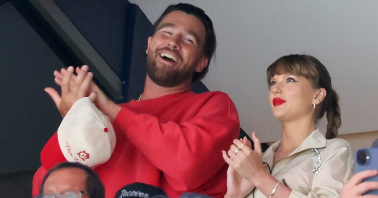 Travis Kelce Reacts to Taylor Swift’s TEU Surprise Performance