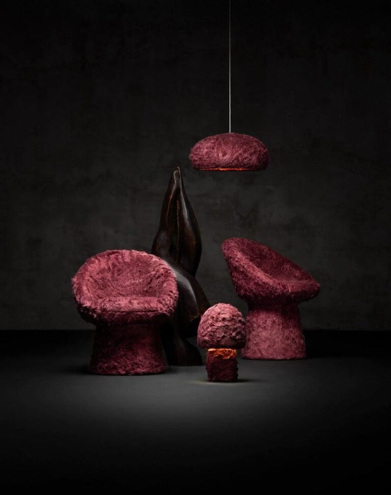 Furry Mycelium Sustainable Chairs : Aifunghi