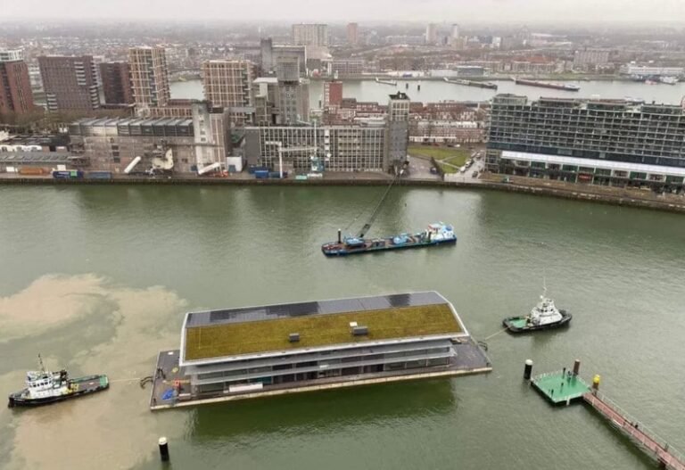 Clean the Sky – Carbon-Negative Floating Offices