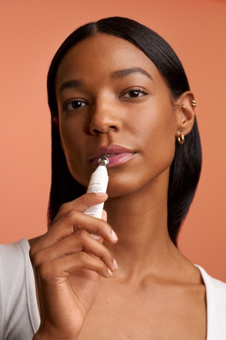 Multi-Functional Lip Products – Oneskin Recently Introduced the OS-01 LIP SPF (TrendHunter.com)