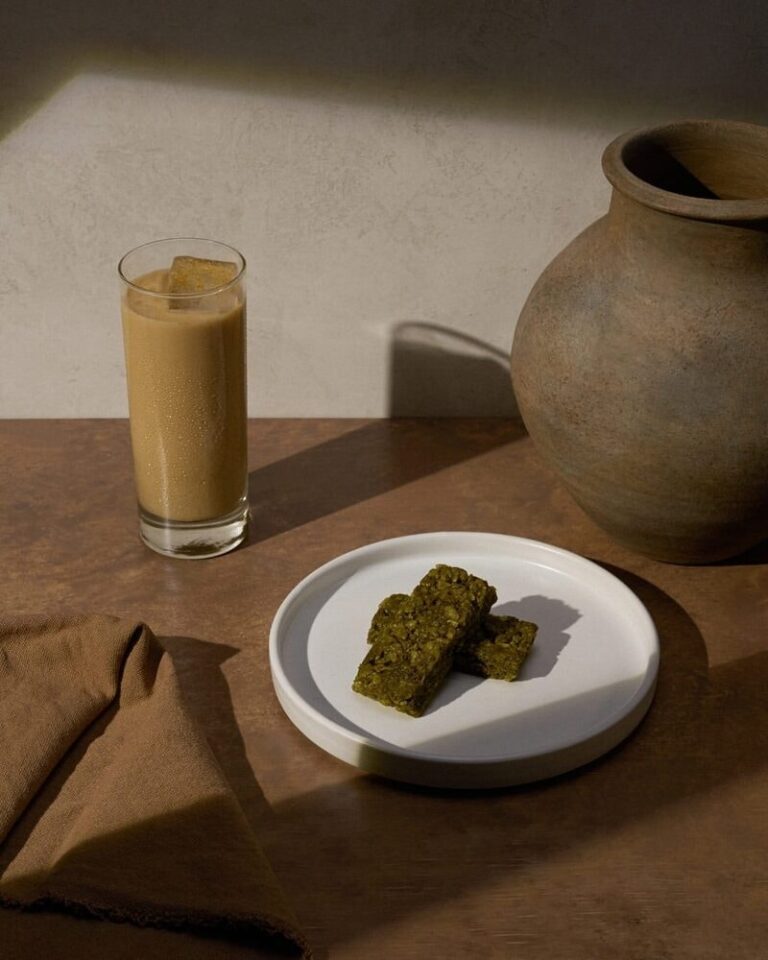 Matcha-Fueled Crispy Treats : Matcha Honey Crispy Treat