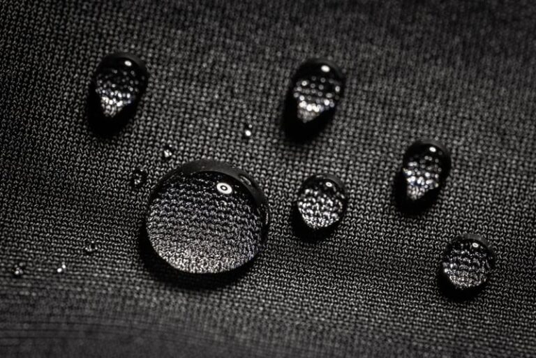 Clean the Sky – Water-Resistant Textile Technologies