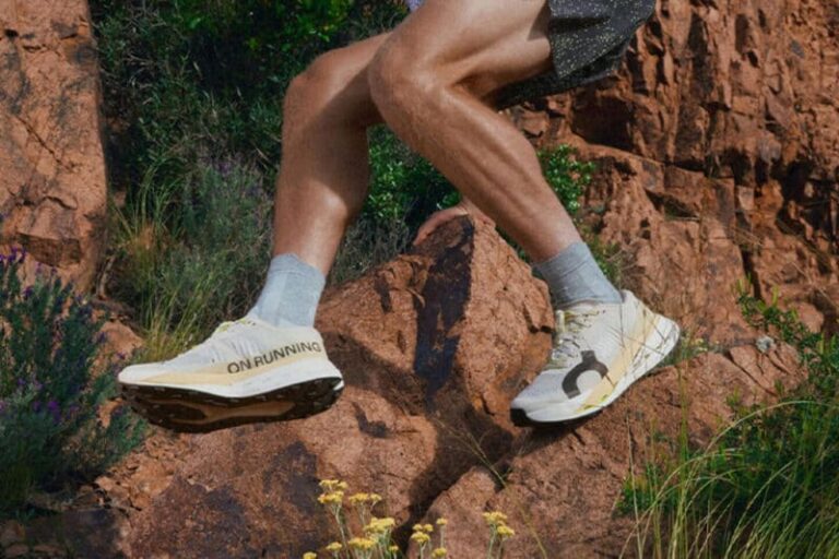 Agile Elite Runner Sneakers : On Running Cloudultra