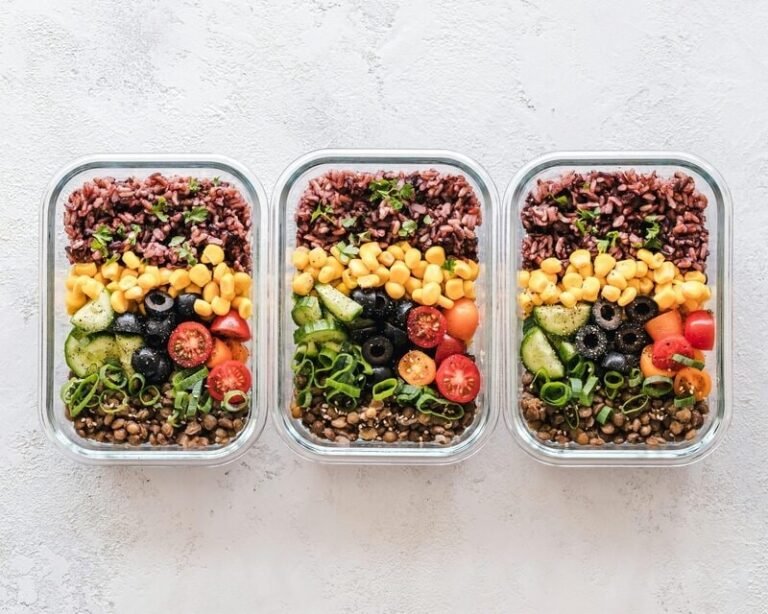 Plant-Based Catering Guides : ProVeg International catering guide