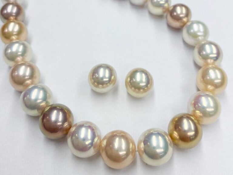 Lustrous Pearl Jewellery Exhibits : raw pearls
