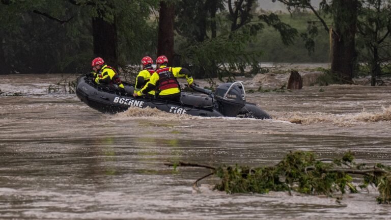 Devastating flash floods slam Texas Hill Country; Tropical Storm Chantal heads for Carolinas » Yale Climate Connections