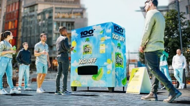 Lemon-Lime Soda Campaigns – STARRY® Introduces its '100 Degrees, 100% Off' Campaign (TrendHunter.com)