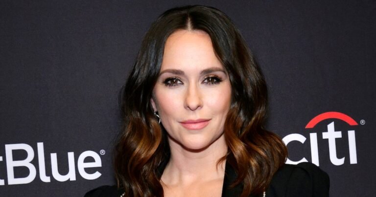 Jennifer Love Hewitt Wanted Sexy Not Sexualized Look in IKWYDLS
