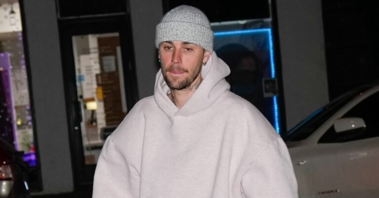 Justin Bieber Releases Surprise Album Swag Featuring 20 Tracks