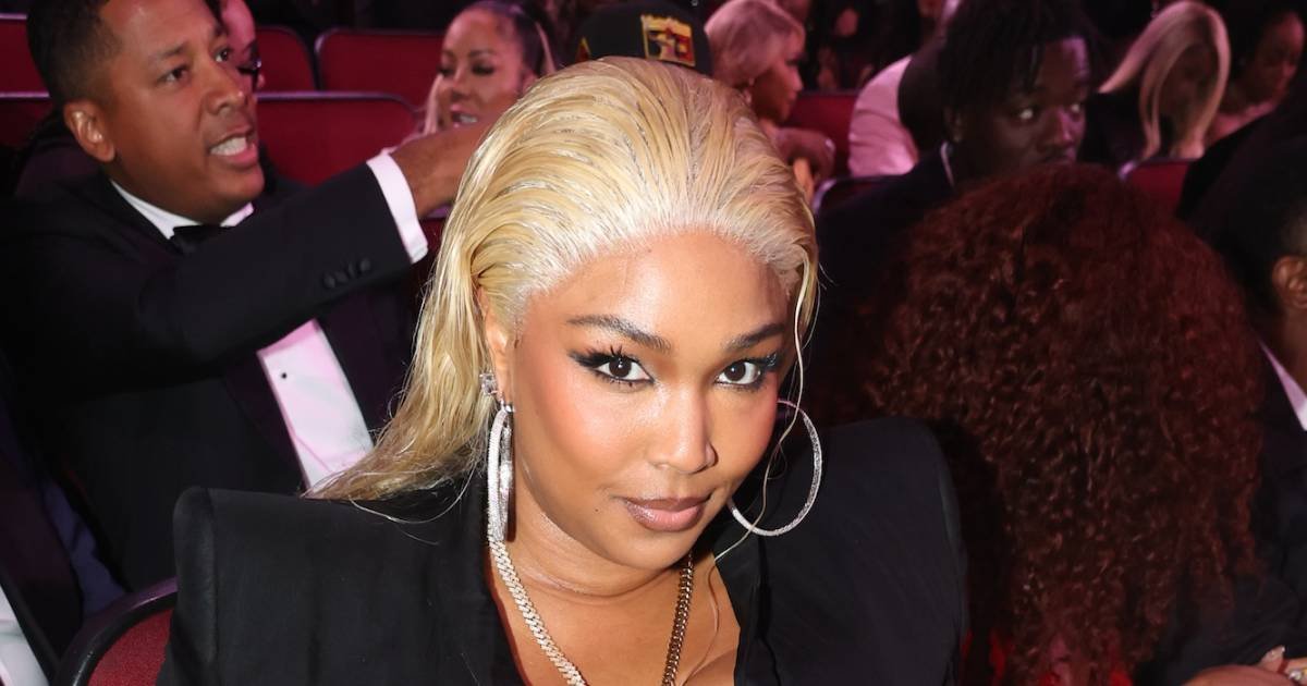 GettyImages-2219410595-Lizzo.jpg