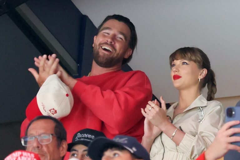 I’m Just Taylor Swift’s ‘Hooker’