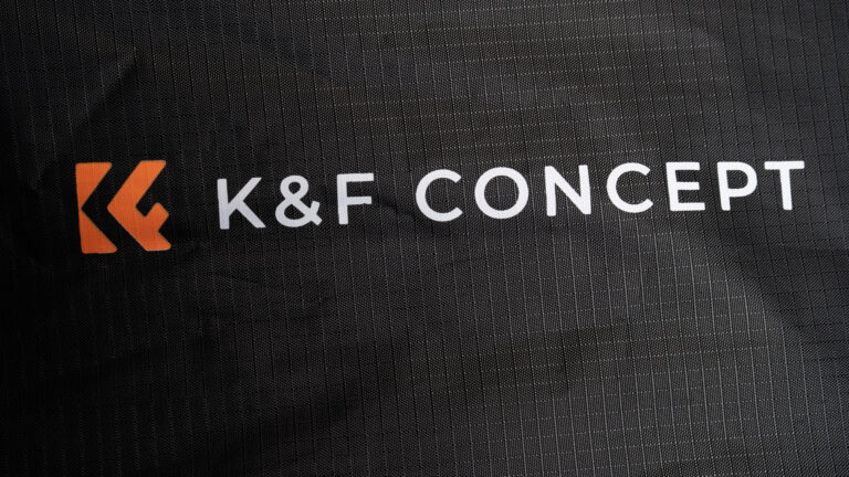 K&F CONCEPT Aluminum Light Stand: Reliable, durable, and portable