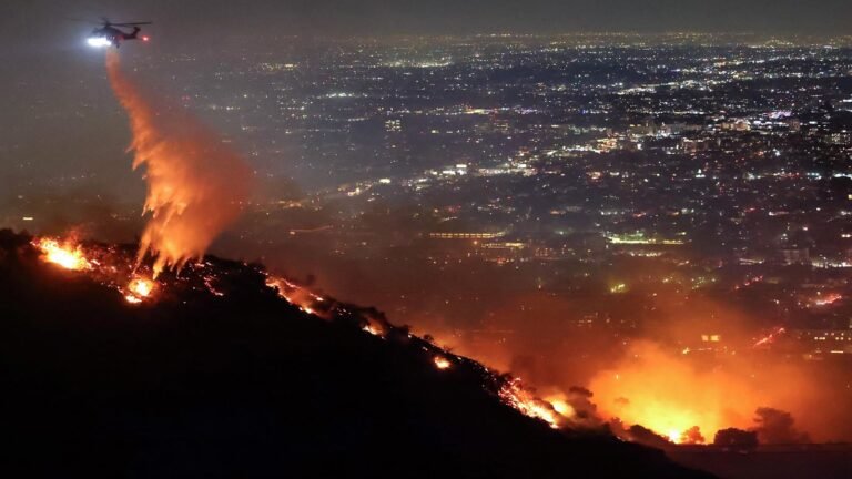 U.S. socked with 15 billion-dollar weather disasters during the 1st half of 2025 » Yale Climate Connections