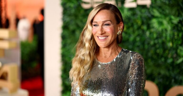 Sarah Jessica Parker Uses This $13 Facial Tool to Revive Her Skin