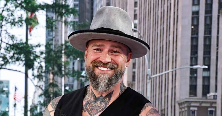 Zac Brown Gushes About Fiancee Kendra Scott’s ‘Incredible’ Love (Excl)