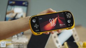 Affordable Handheld PC Brands : ayaneo konkr