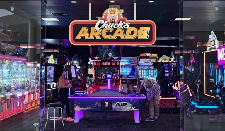 Adult-Targeted Arcade Experiences : Chuck’s Arcade