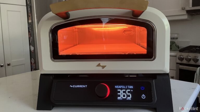 This electric pizza oven is smarter than you think