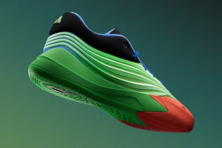 Athlete-Collaborative Performance Shoes : dame x