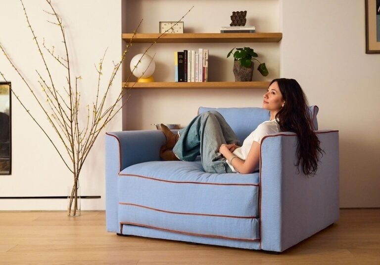 Slumber-Centric Sleeper Seating : eclipse collection 1