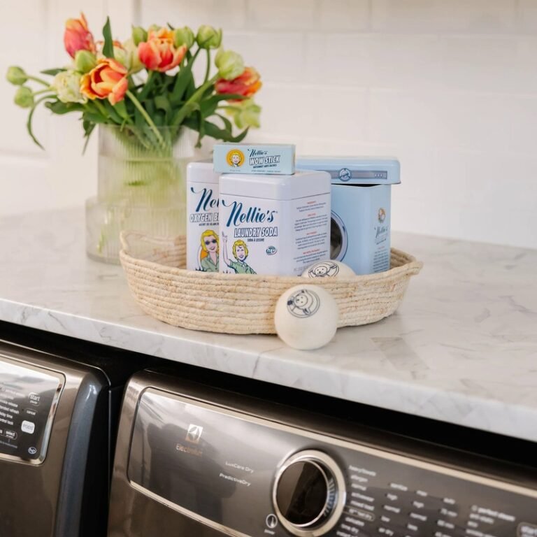 Eco-Conscious Laundry Kits : eco-conscious laundry