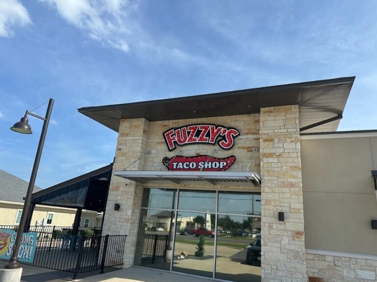 Community-Focused Restaurant Reopenings : Fuzzy’s Taco Shop1