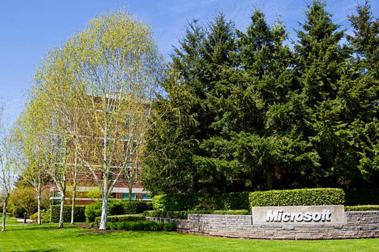 Microsoft stock surges after ‘slam-dunk’ Q4, continues to capitalize on ‘AI Revolution,’ says Wedbush