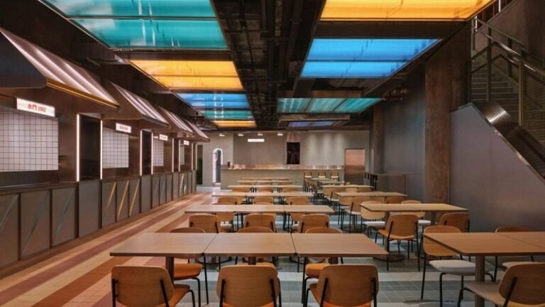 Heritage-Honoring Food Halls : kam pek