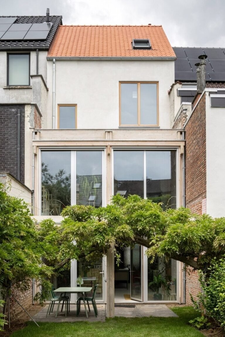 Belgian Townhome Timber Extensions : kasteel
